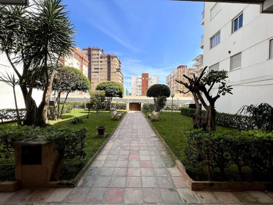 Lovely Family Apartment 2 Min. From The Beach Playa de Gandia Exterior foto