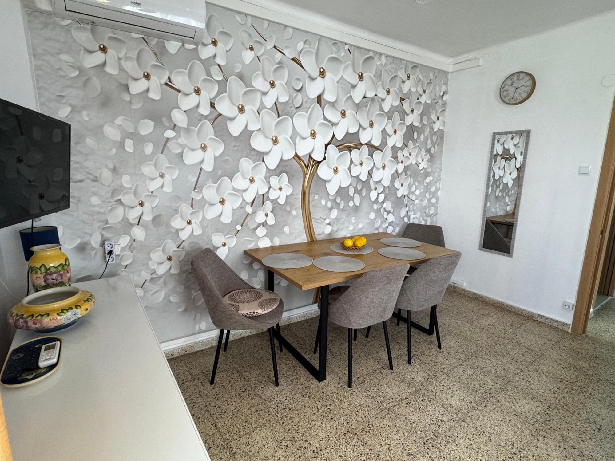 Lovely Family Apartment 2 Min. From The Beach Playa de Gandia Exterior foto